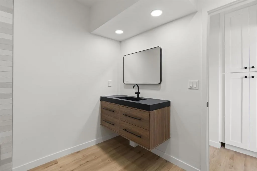 Photo #6: PTP2505738 Listing 