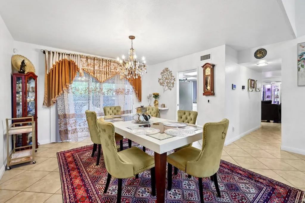 https://cdn.realtyfeed.com/cdn/127/306504698/2f2d88ef812ae69740daf177623d21e1.webp