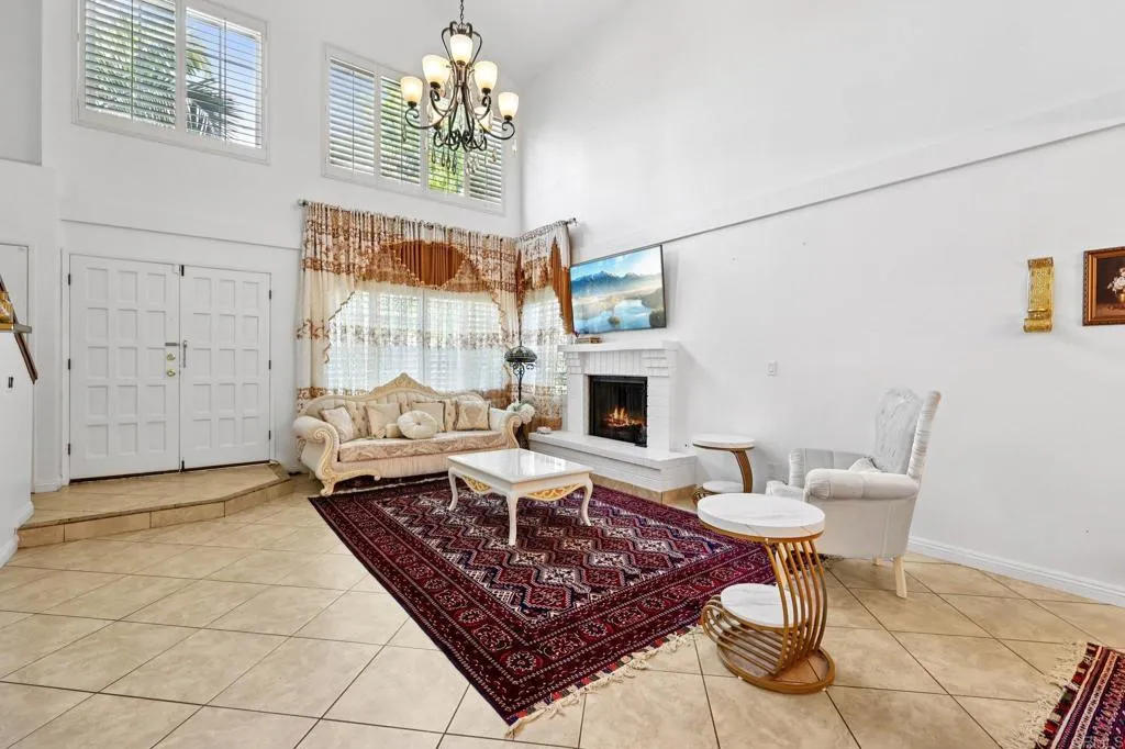 https://cdn.realtyfeed.com/cdn/127/306504698/6cddef0a322dc7075f96b32a259c703a.webp
