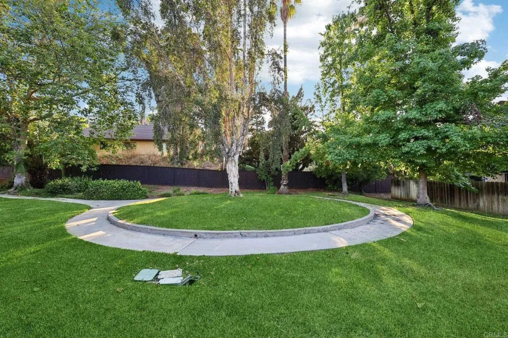 https://cdn.realtyfeed.com/cdn/127/306504698/cd2d110d4db0f73b1ab06a27f702f73a.webp