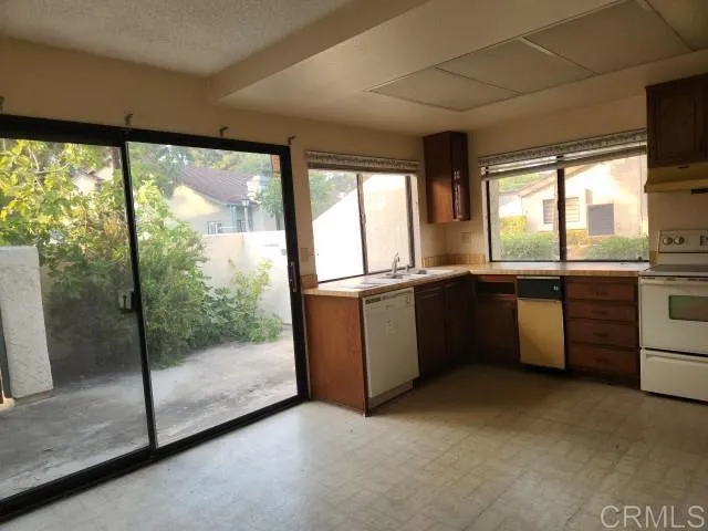 Photo #10: PTP2505740 Listing: Photo #10