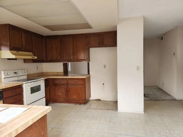 Photo #8: PTP2505740 Listing: Photo #8