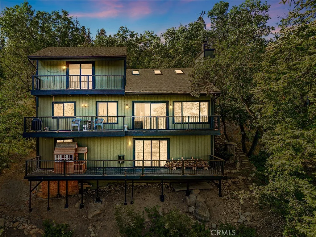 33460 Angeles Drive, Green Valley Lake, CA 92341