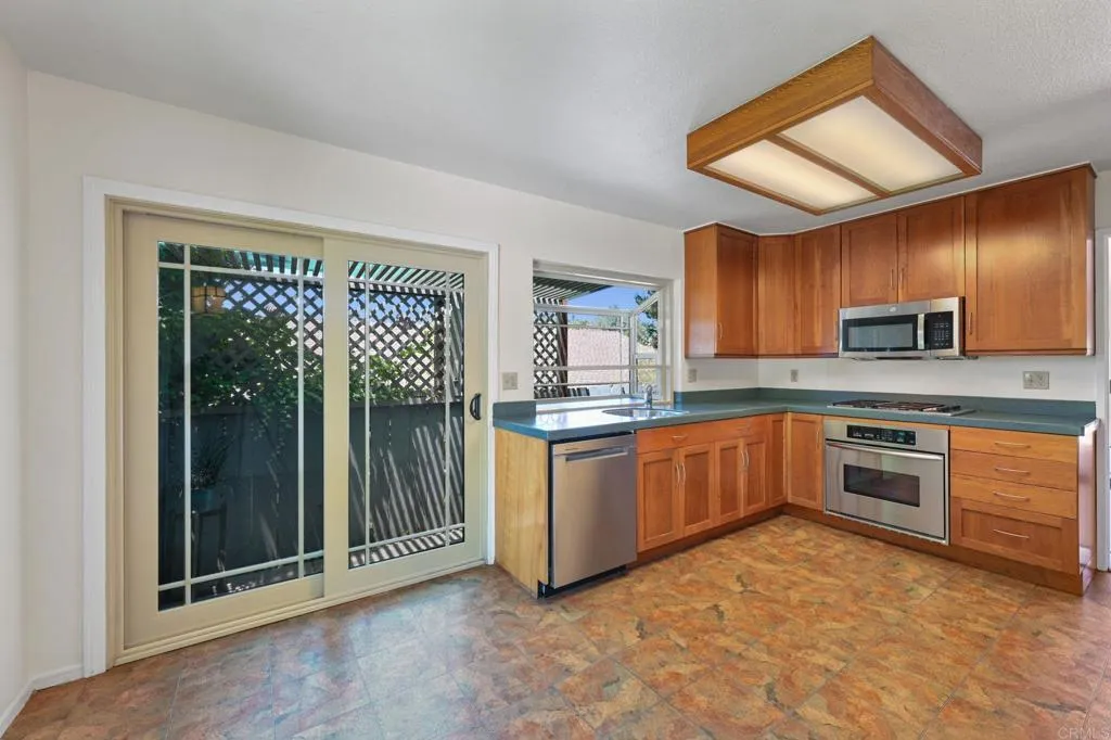 https://cdn.realtyfeed.com/cdn/127/306504748/07ecec043a0344c75bcddf0ec5a13000.webp