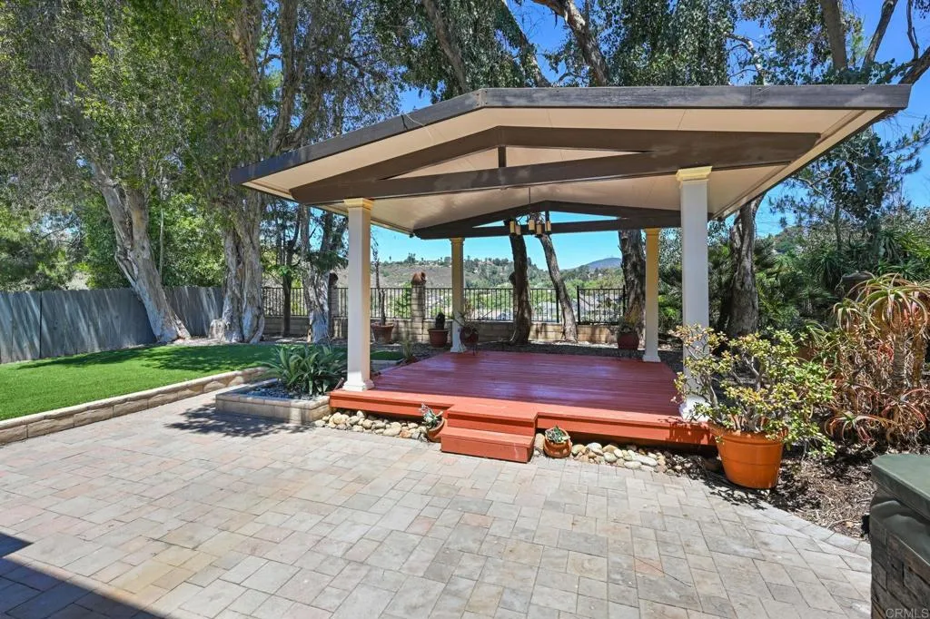 https://cdn.realtyfeed.com/cdn/127/306504748/11b373ae1b1984b03b5fd91e20af565e.webp