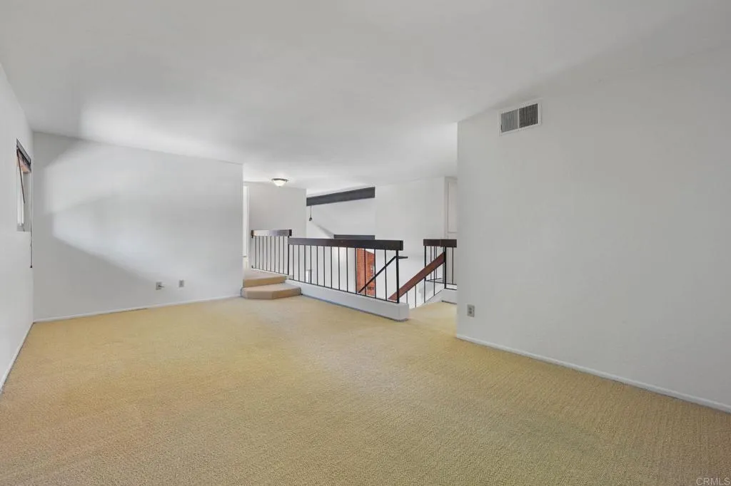 https://cdn.realtyfeed.com/cdn/127/306504748/14c3a14cfa985b33bc471df7dadb536f.webp