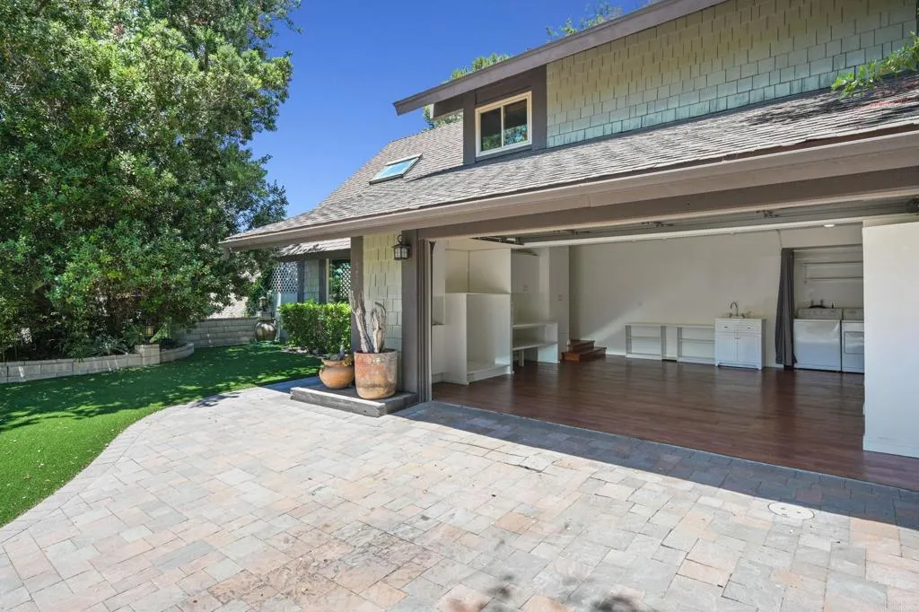 https://cdn.realtyfeed.com/cdn/127/306504748/2c0e8c2cfc3c73b590cf5260080e9a79.webp