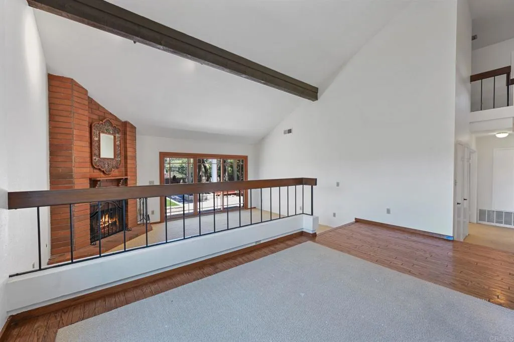 https://cdn.realtyfeed.com/cdn/127/306504748/4bf3fa4fa05775c3bdb68713d53f7e26.webp