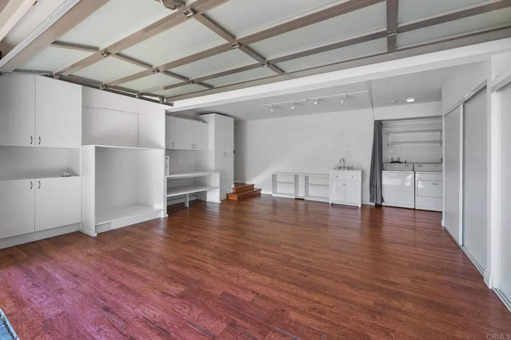 https://cdn.realtyfeed.com/cdn/127/306504748/9f8c2a928084510f1ebf8ace80a1df4f.webp