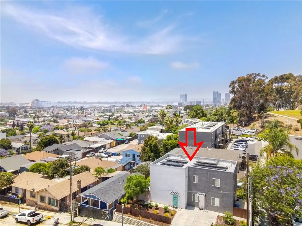 https://cdn.realtyfeed.com/cdn/127/306504877/1ccbba01a69ecc420cc829806ca931d6.webp
