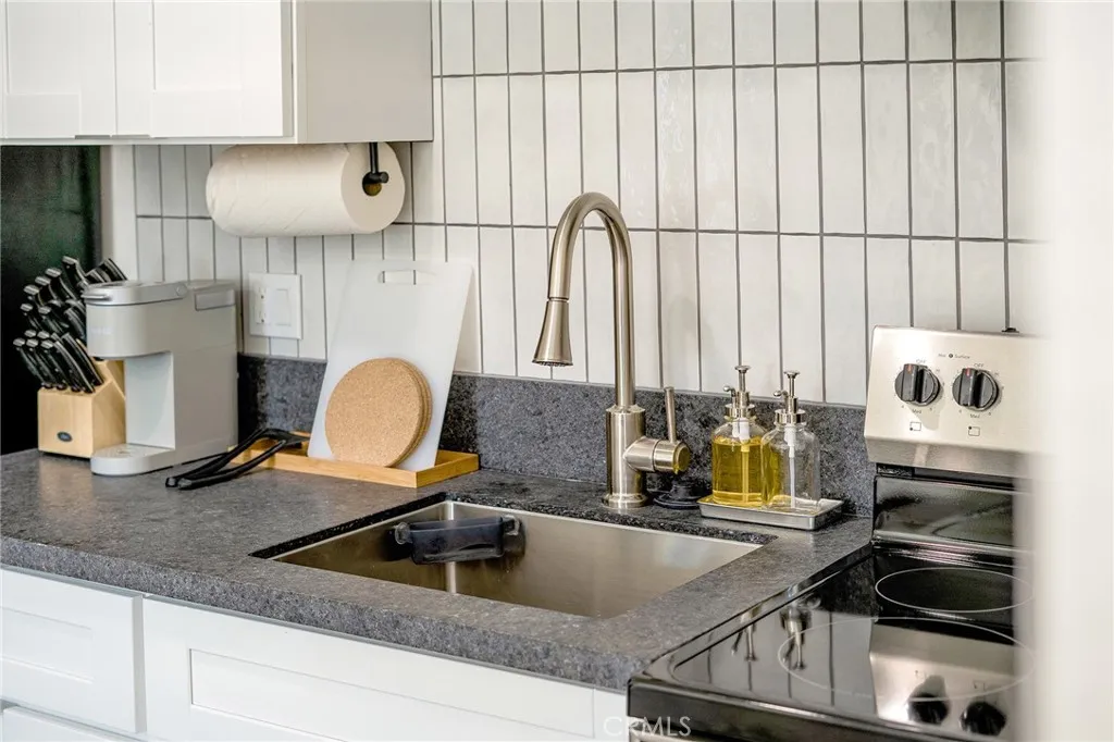 https://cdn.realtyfeed.com/cdn/127/306504877/4daa3b0626e8e407aca7d073bd12bb1a.webp