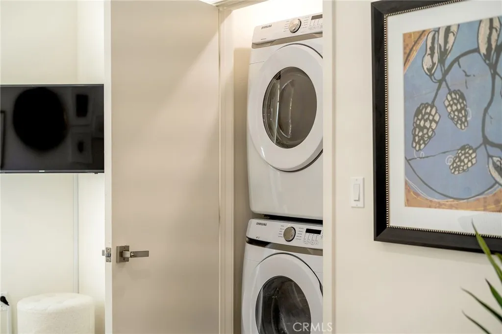 https://cdn.realtyfeed.com/cdn/127/306504877/4e03d85cb1cf6272b9bb9b886199a3ad.webp