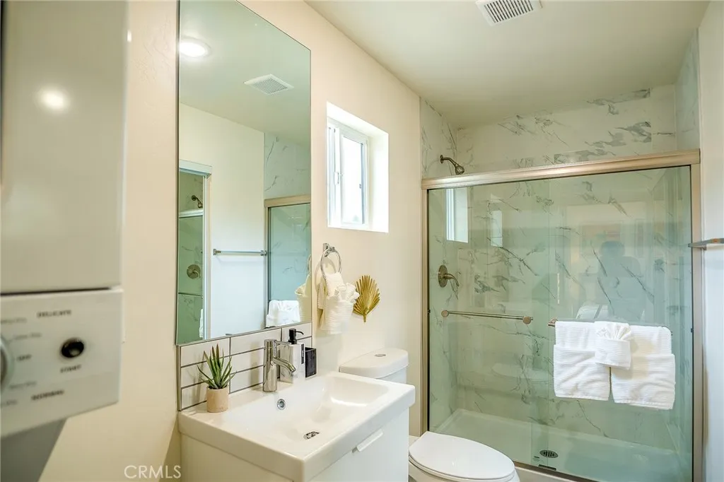 https://cdn.realtyfeed.com/cdn/127/306504877/62612ecdea8a13736f99cd56ce3c51b1.webp