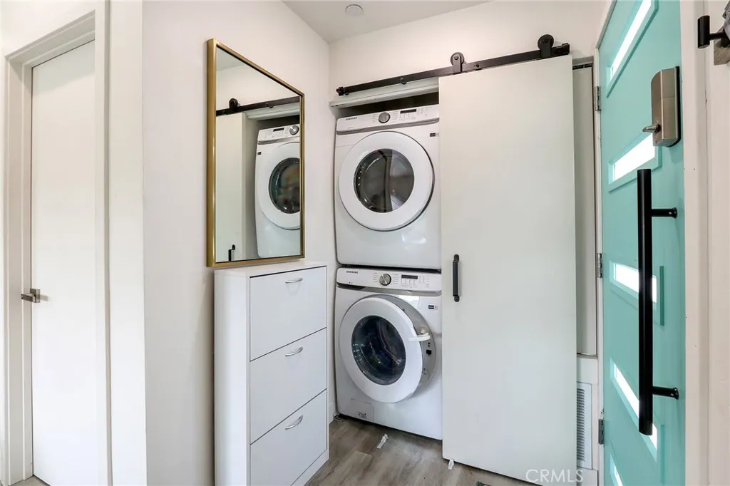 https://cdn.realtyfeed.com/cdn/127/306504877/dc1b79f49be8b6de09d80944e0b5b4e8.webp