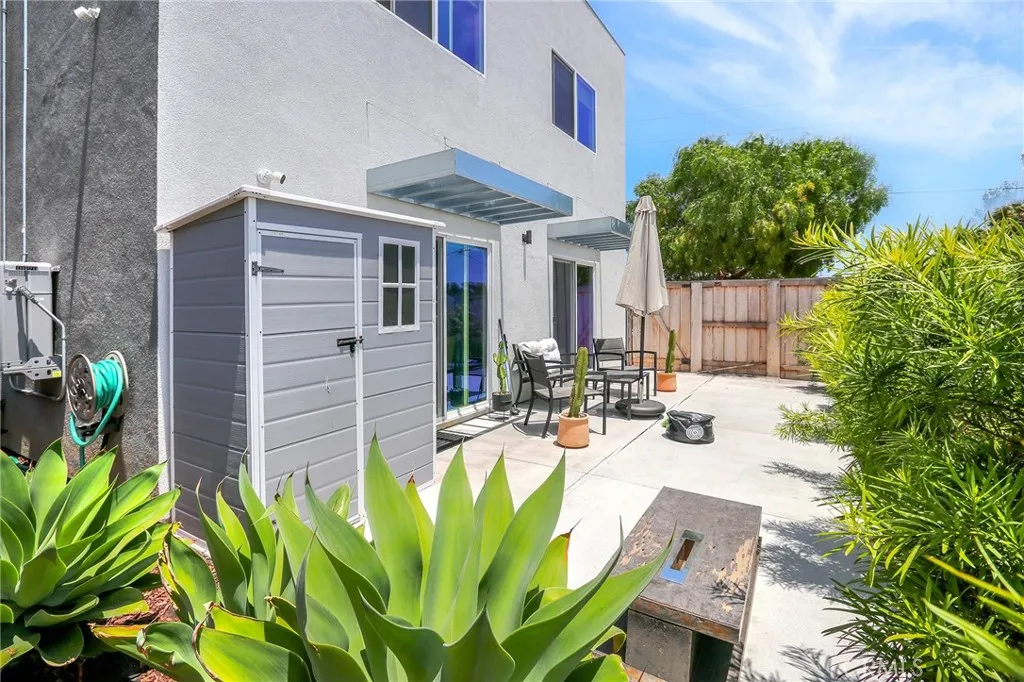 https://cdn.realtyfeed.com/cdn/127/306504877/fcecdc01267d95de28853c63700cd832.webp