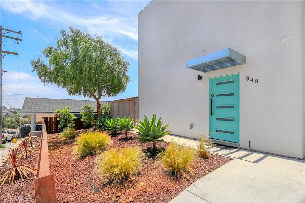 https://cdn.realtyfeed.com/cdn/127/306504877/ff166a629b93aa1e2b2fcb78780bb558.webp