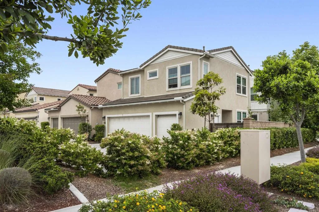https://cdn.realtyfeed.com/cdn/127/306504948/3a9ad0fcef46b00c5b7d99129785694c.webp