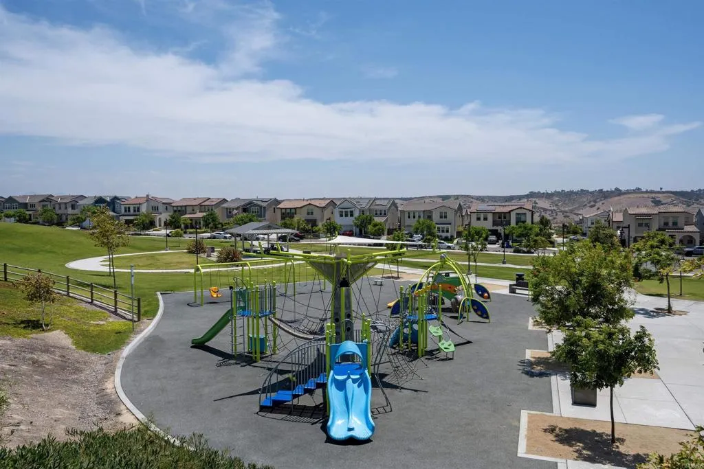 https://cdn.realtyfeed.com/cdn/127/306504948/b1a6fc1976691a26805d6fe931004e5d.webp