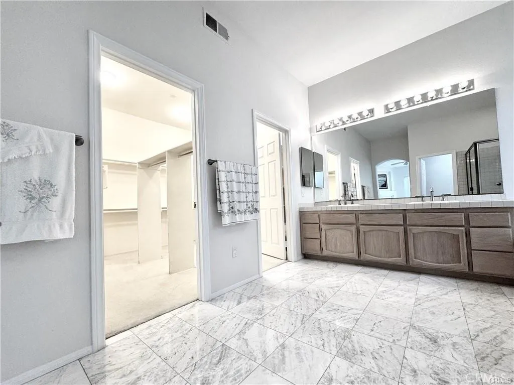 https://cdn.realtyfeed.com/cdn/127/306505010/2b6140a60043a868957d4a46db01b1b6.webp
