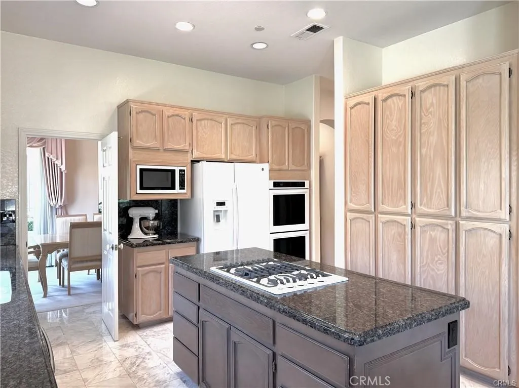 https://cdn.realtyfeed.com/cdn/127/306505010/4b90ff0669b3eeaf4a52d44b00f51ca4.webp