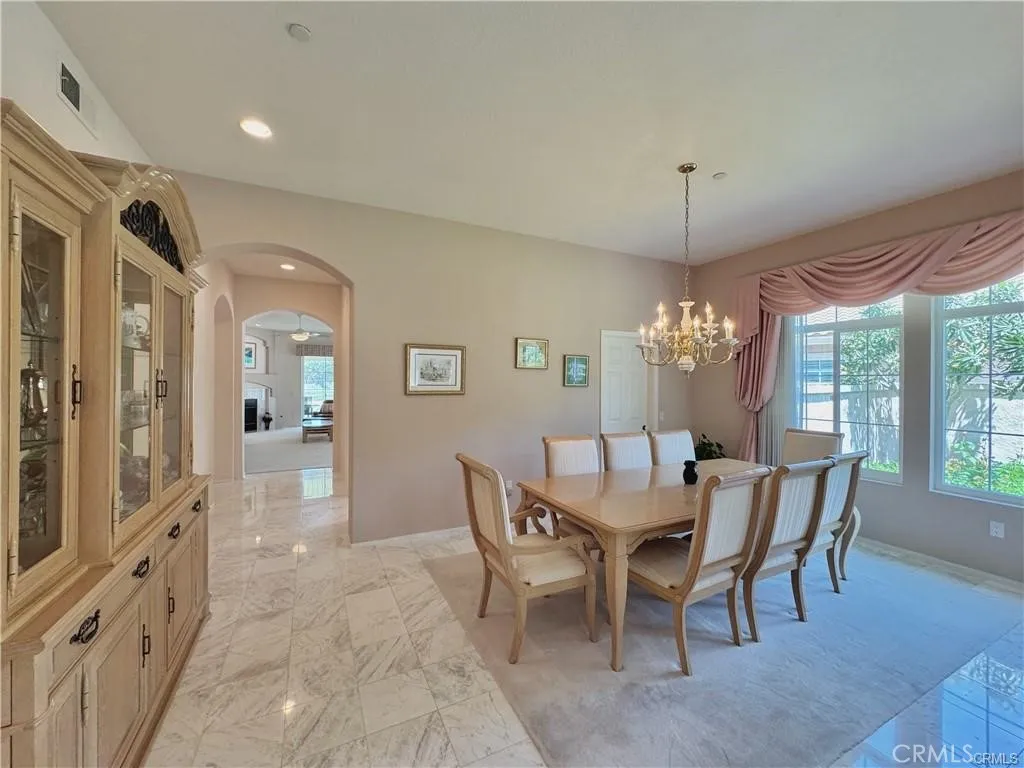 https://cdn.realtyfeed.com/cdn/127/306505010/9dd9b47ad474b7ddb714f9e7a0697c20.webp