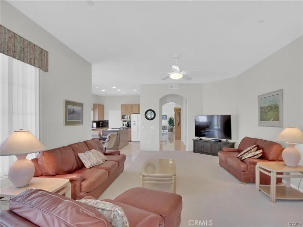 https://cdn.realtyfeed.com/cdn/127/306505010/c74a53235056033d9f6cc509dc20b34c.webp