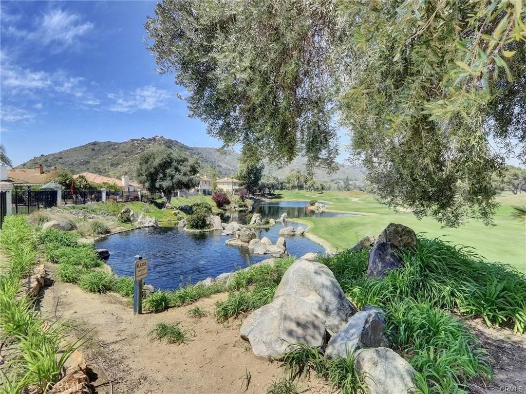 https://cdn.realtyfeed.com/cdn/127/306505010/ca480fefd6586ae8f50472abe5e8847b.webp