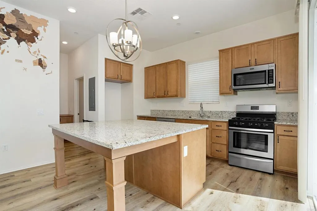 Photo #4: PTP2505754 Listing 