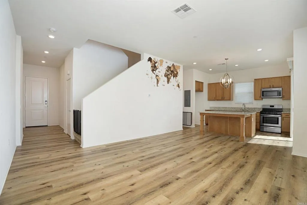 Photo #3: PTP2505754 Listing 