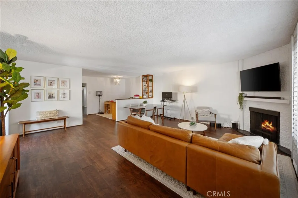 1301 17th Street Unit 105, Santa Monica, CA 90404 - Photo 2 of 36, Santa Monica, CA