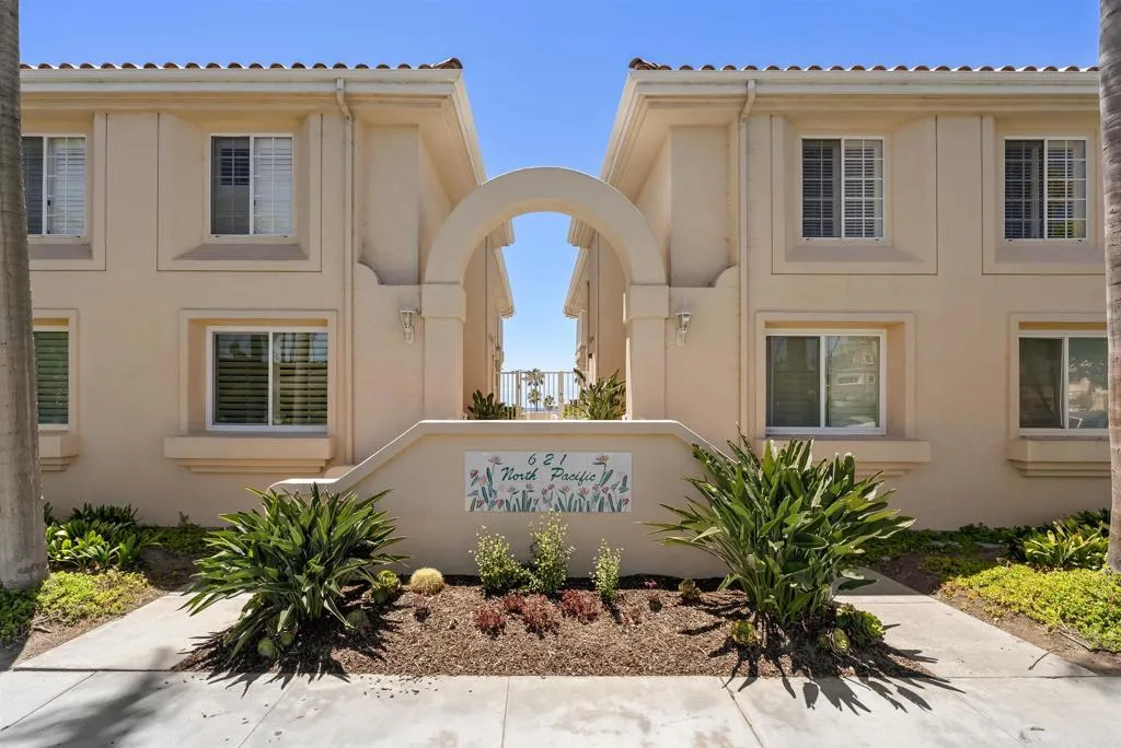 https://cdn.realtyfeed.com/cdn/127/306505310/62dca7591678506c8028939fce13139d.webp