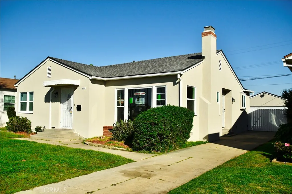 9106 S Gramercy Place