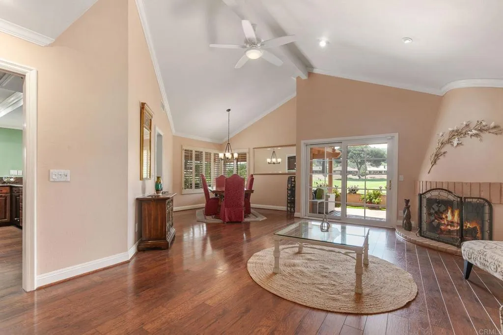 https://cdn.realtyfeed.com/cdn/127/306505364/5454f9d6f5e96f4441615699fd259c33.webp