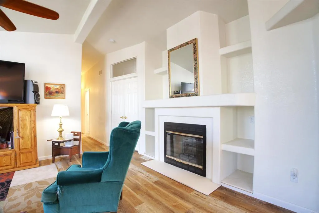 https://cdn.realtyfeed.com/cdn/127/306505458/44cb29e3820a73d15233381b4d9187a5.webp