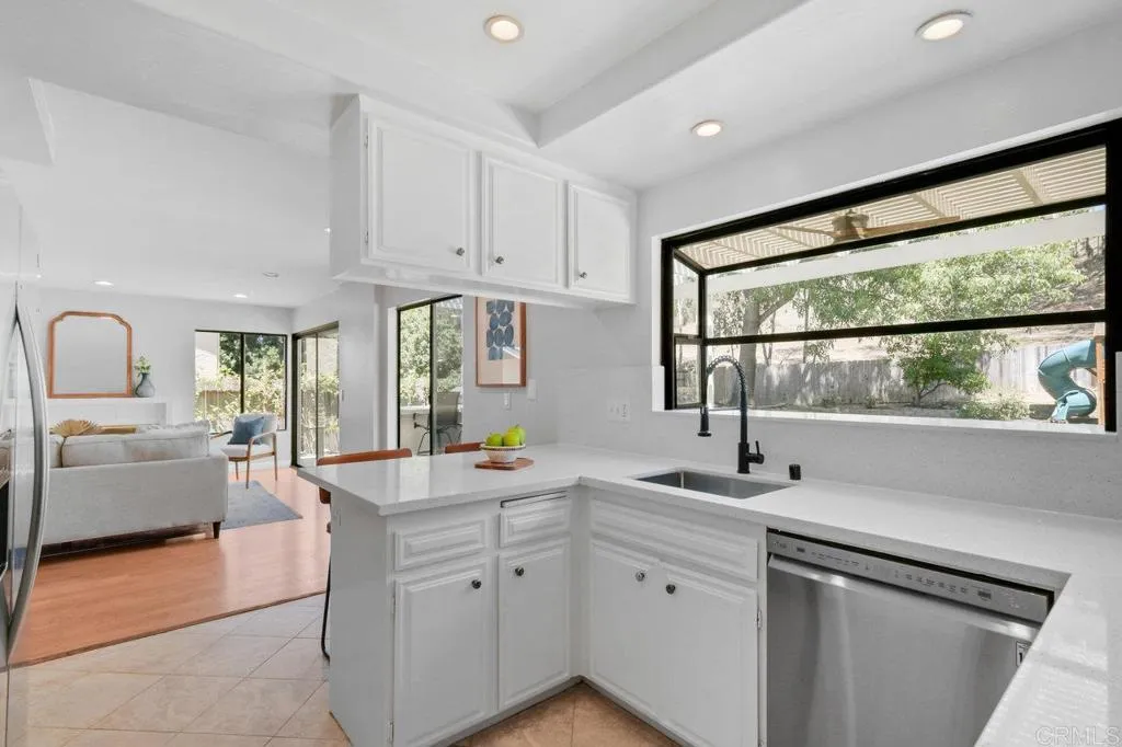 https://cdn.realtyfeed.com/cdn/127/306505536/1e8693d420c1d9e3fa3b35917bab68e3.webp