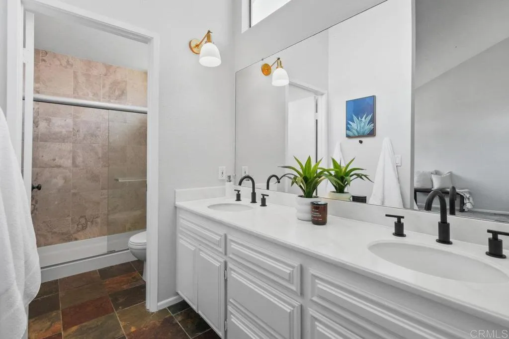 https://cdn.realtyfeed.com/cdn/127/306505536/3d8a736bc695746793ca2a75c5f79a1e.webp