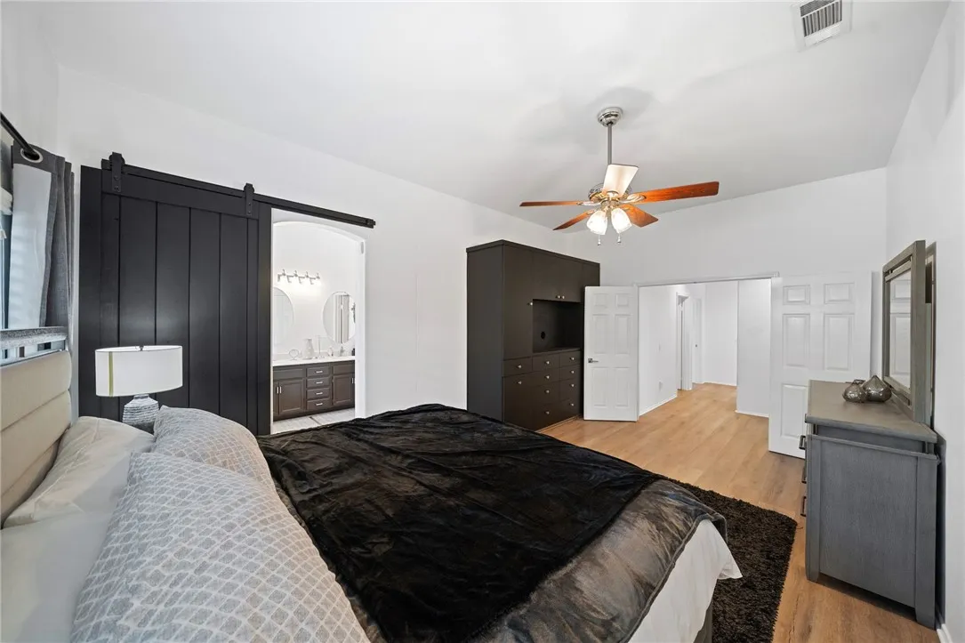https://cdn.realtyfeed.com/cdn/127/306505569/80d33acf91611274f8e469ba0c23fb06.webp