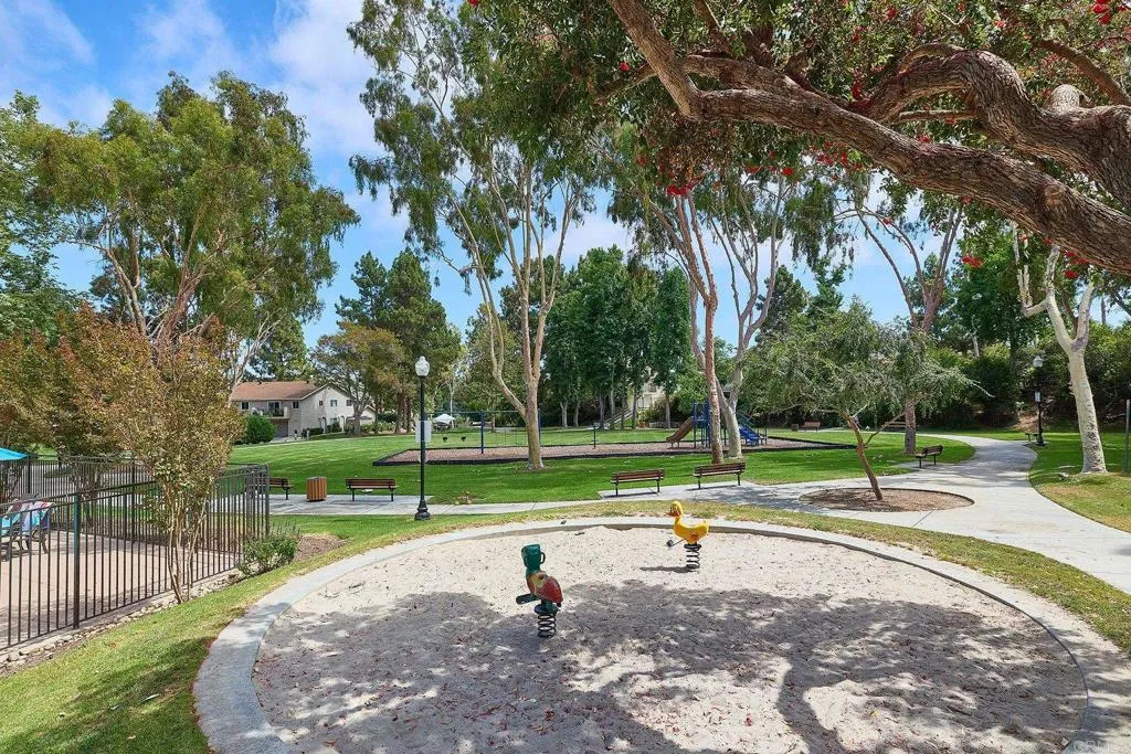 https://cdn.realtyfeed.com/cdn/127/306505575/7281619302c4097798403fc0f1cb3c47.webp