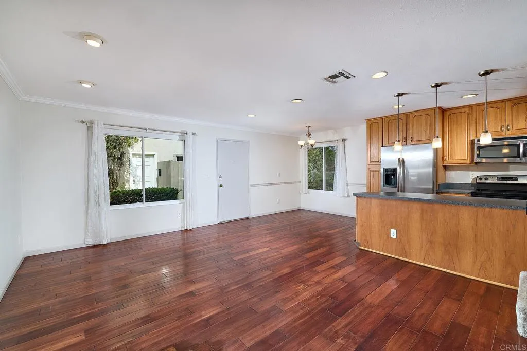 Photo #3: NDP2507454 Listing 
