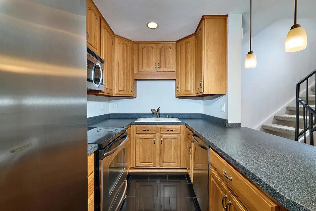 https://cdn.realtyfeed.com/cdn/127/306505575/df61143bae0ac141c55cb679720c02b3.webp