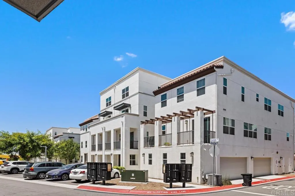 MLS: PTP2505769 Condo For Sale