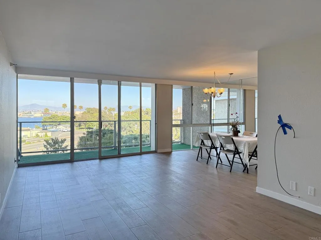 MLS: PTP2505768 Condo For Sale