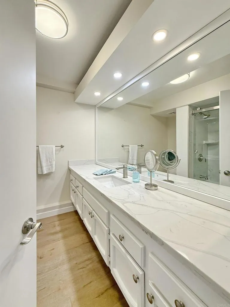 Photo #8: PTP2505768 Listing: Photo #8