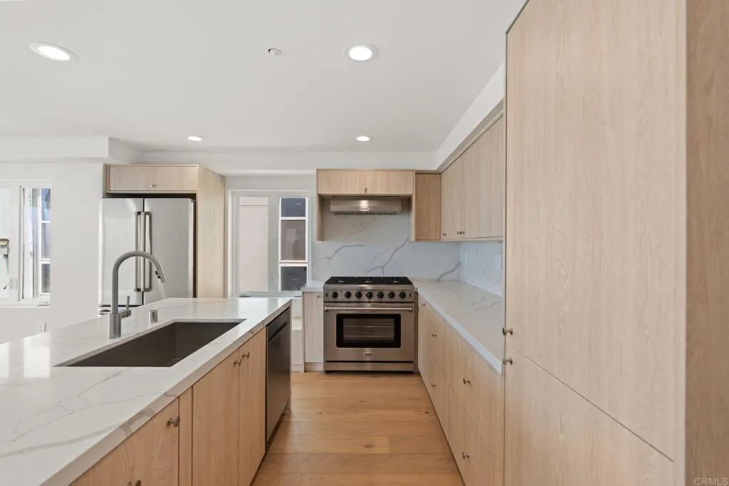 https://cdn.realtyfeed.com/cdn/127/306505724/2872b2ffbcb2e3967391b789e32c427b.webp
