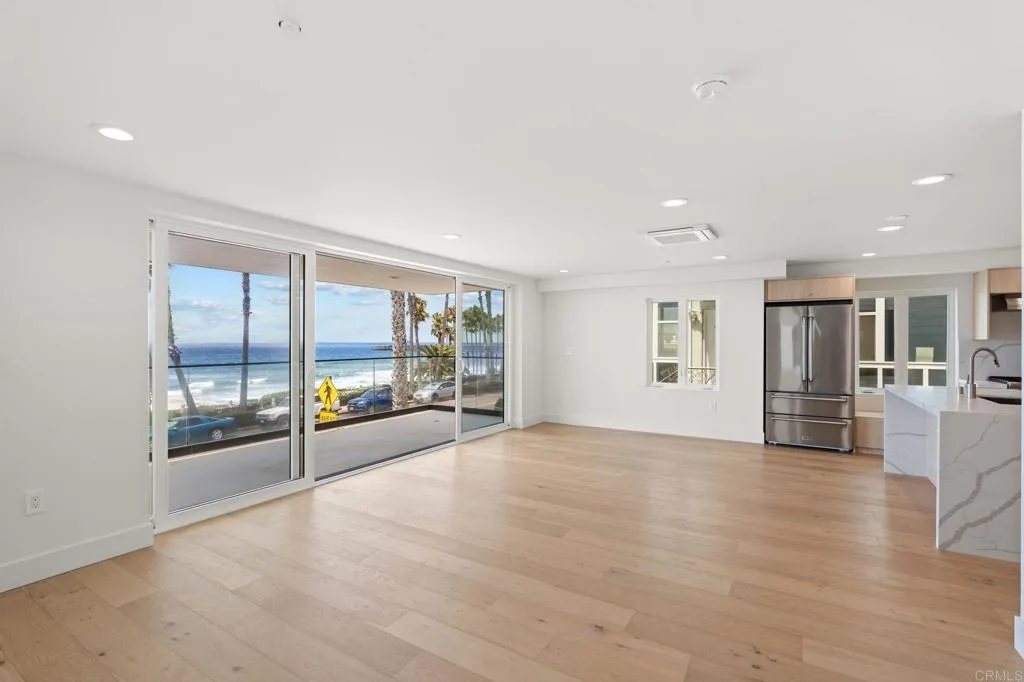 https://cdn.realtyfeed.com/cdn/127/306505724/71fb190e0b7822c6ae433c2a68fa0bc7.webp