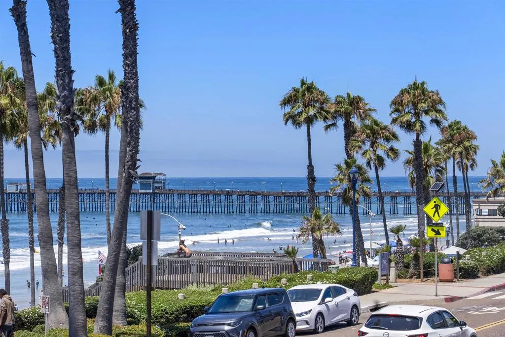 https://cdn.realtyfeed.com/cdn/127/306505724/ac9c37fd31a0493478a71bed896555ac.webp