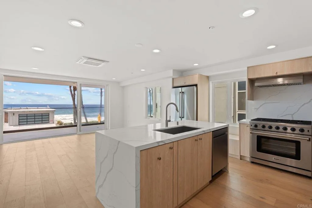 https://cdn.realtyfeed.com/cdn/127/306505724/dab3893a6c21ea4409bdee0e5e02cfaf.webp