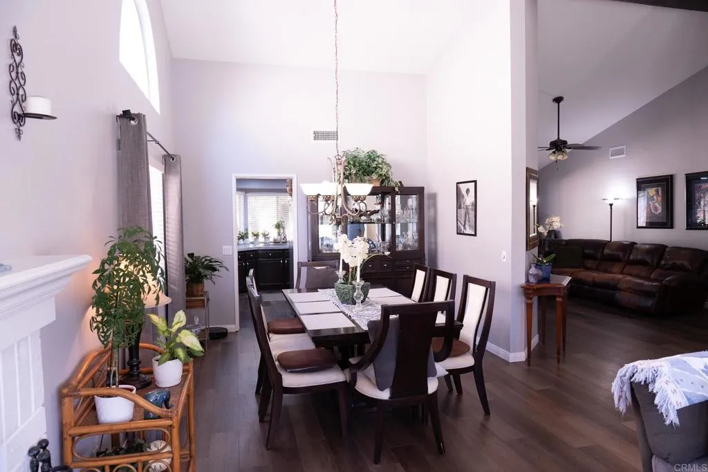https://cdn.realtyfeed.com/cdn/127/306505738/cb6b101d19dc39538a04a8debf3fe263.webp