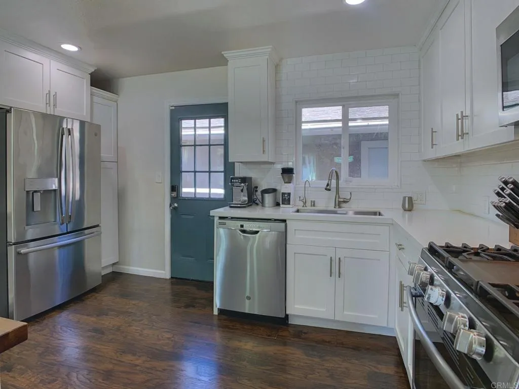https://cdn.realtyfeed.com/cdn/127/306505785/3fb090b7985a2162de87218cbb6218f8.webp