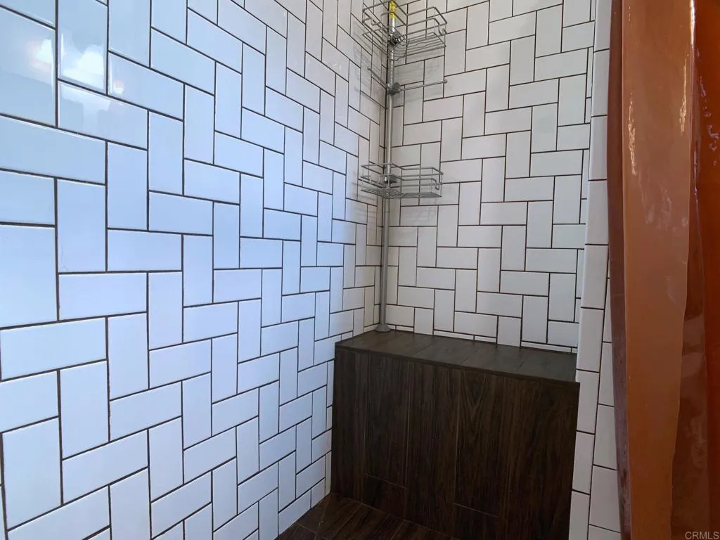 https://cdn.realtyfeed.com/cdn/127/306505785/878a2556f4b65156dab8a7b0fc28ad30.webp